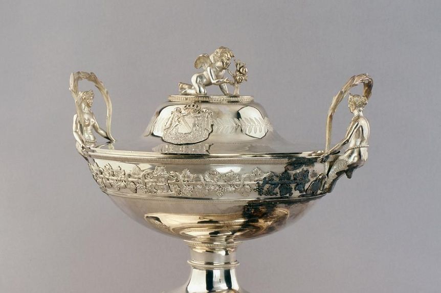 photo: Staatliche Schlösser und Gärten Baden-Württemberg, Arnim Weischer Silver soup terrine by Jean-Baptiste-Claude Odiot, Paris, 1823, royal silver of the House of Baden